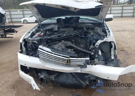 2010 Lincoln Navigator z USA, uszkodzony, nr VIN 5LMJJ2H55AEJ02159